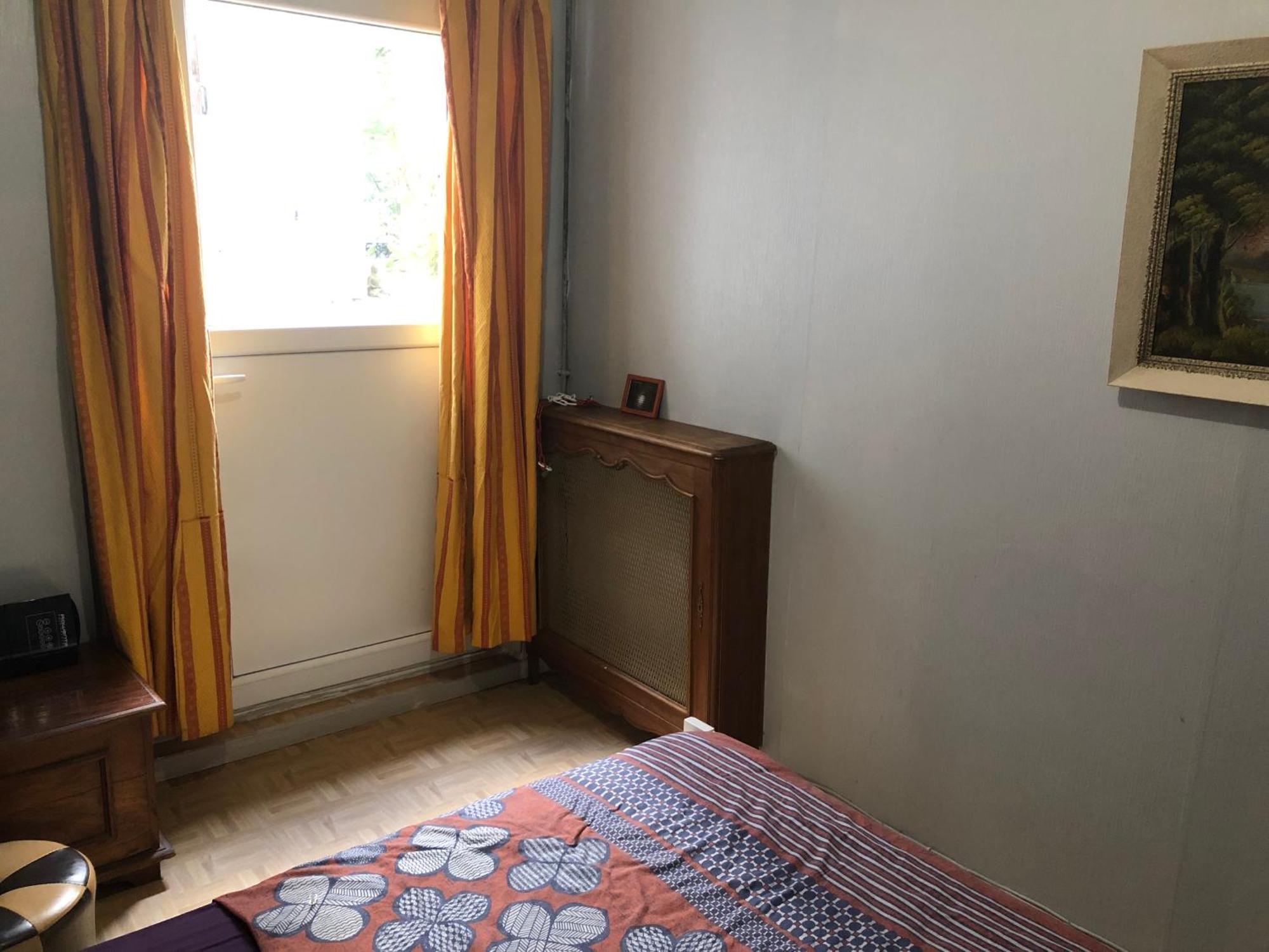 Guesthouse Familial Pour 1,2,3,4 Personnes De 42M2-Accessible Handic -Rez De Chaussee-Vues Sur Rue Et Patio Prive - Sejour,Chambre Separee,Cuisine,Salle De Bain,Lit Double Et Canape-Lit 2Pers-Entree De La Rue Berzelius-5 Minutes Du Metro Brochant-Lig Париж Экстерьер фото