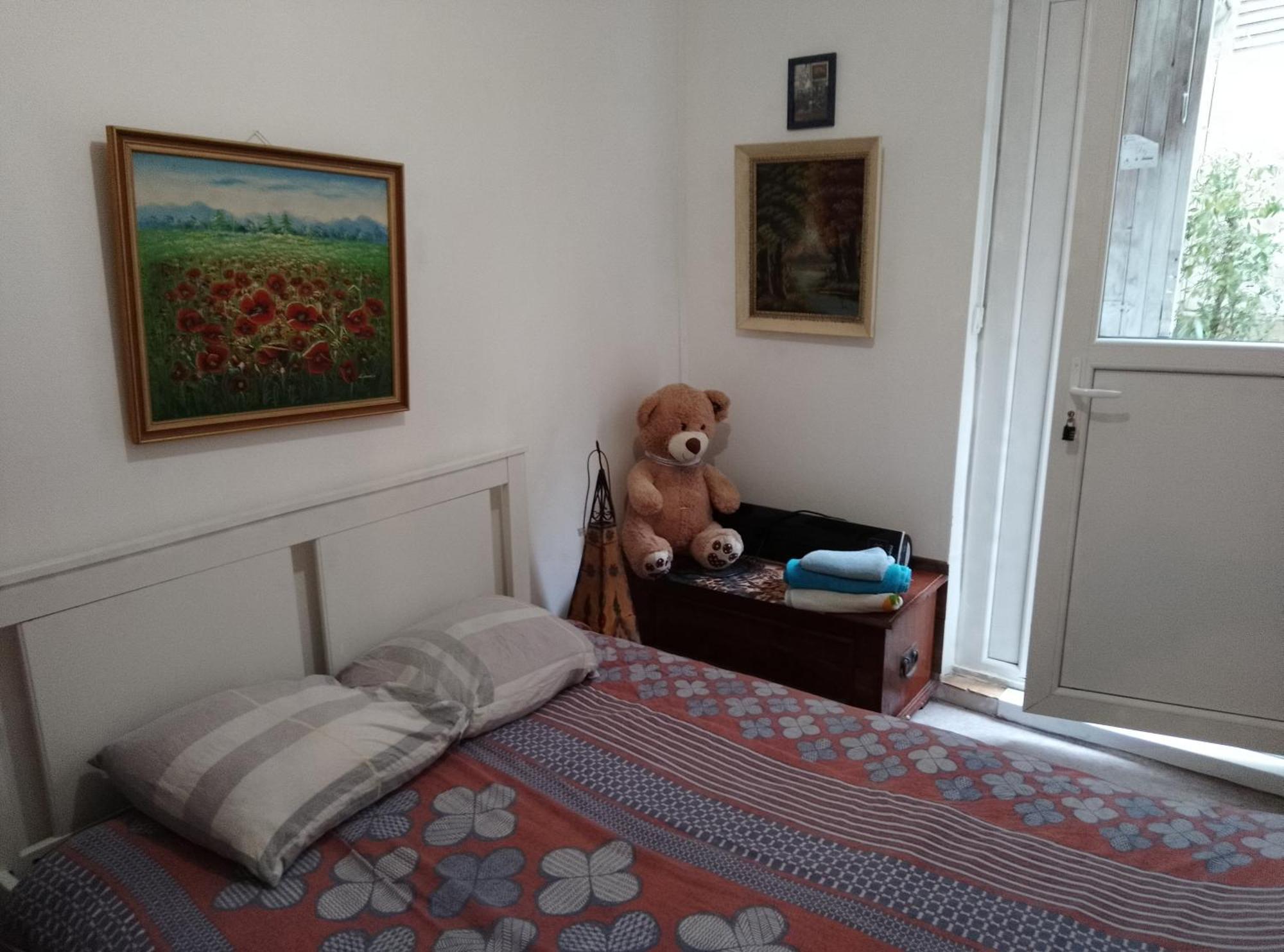 Guesthouse Familial Pour 1,2,3,4 Personnes De 42M2-Accessible Handic -Rez De Chaussee-Vues Sur Rue Et Patio Prive - Sejour,Chambre Separee,Cuisine,Salle De Bain,Lit Double Et Canape-Lit 2Pers-Entree De La Rue Berzelius-5 Minutes Du Metro Brochant-Lig Париж Экстерьер фото